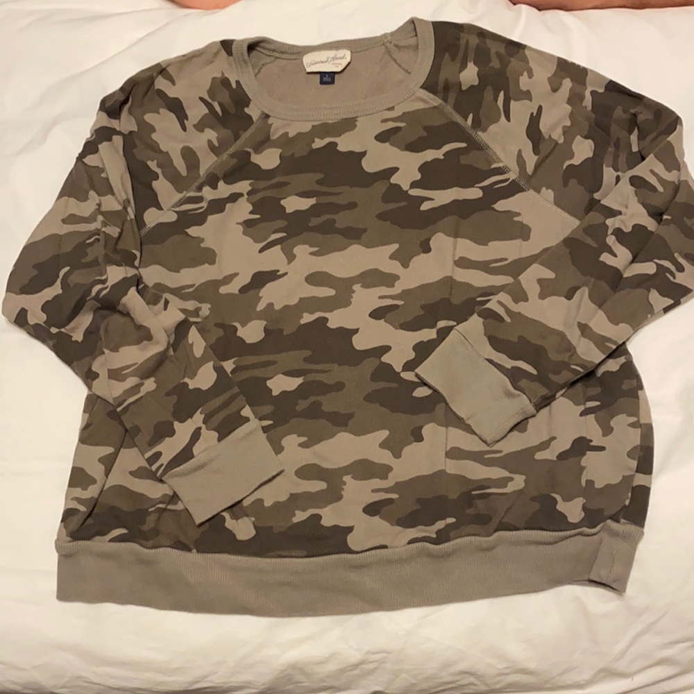 CAMO PULLOVER